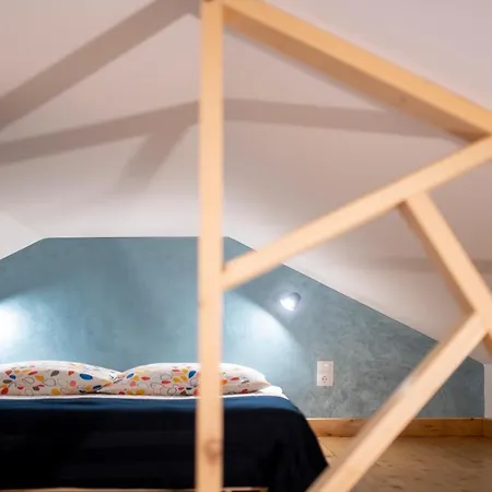 Sehr Individuelle Und Moderne Ferienwohnung In