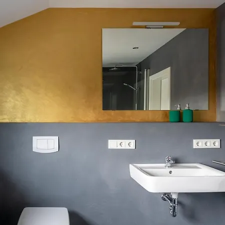 Sehr Individuelle Und Moderne Ferienwohnung In
